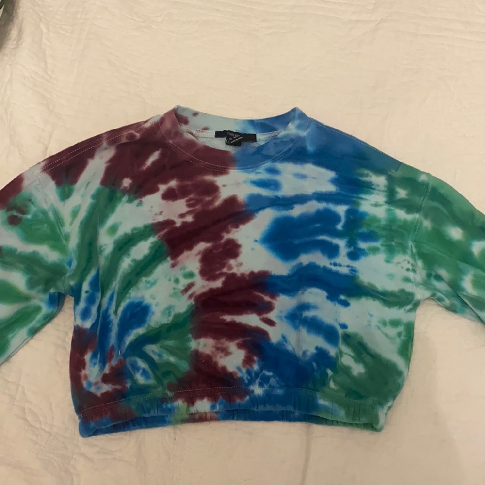 Forever 21 cropped tye dye sweater.